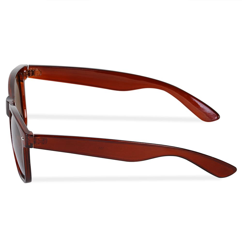 Classic Men's Wayfarer Sunglasses - Durable & Stylish